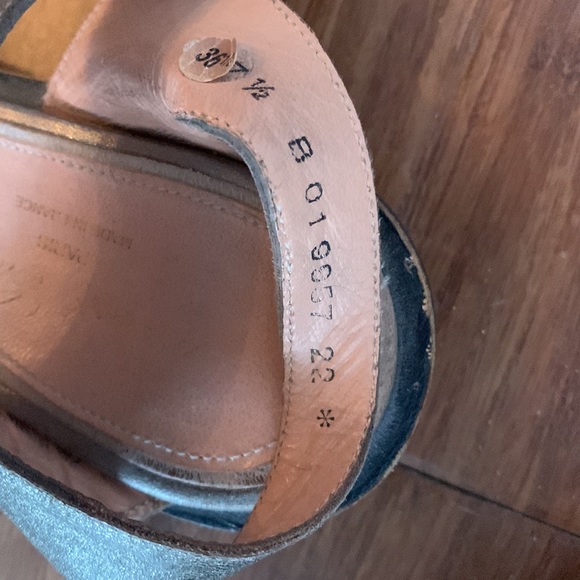 Robert clergerie sandal.will fit 6 also - Picture 4 of 5